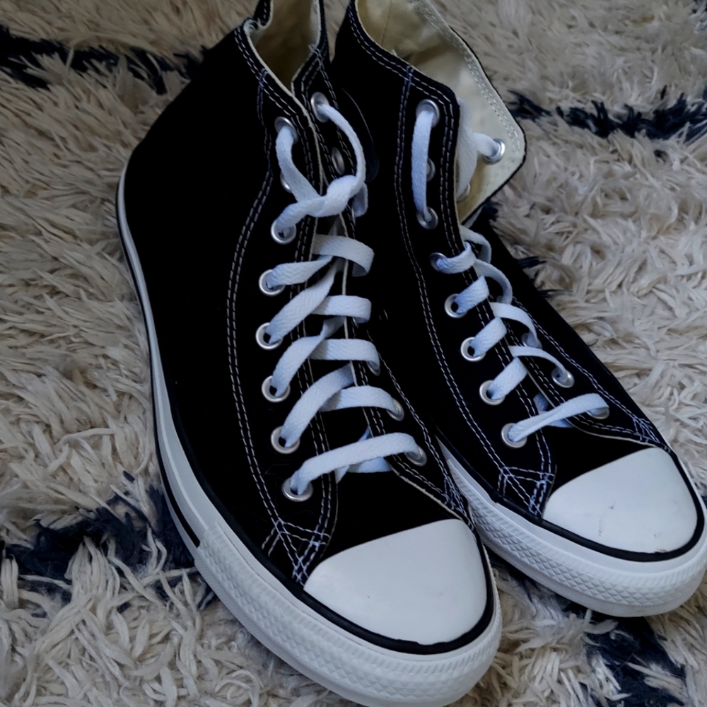 Black Converse high tops